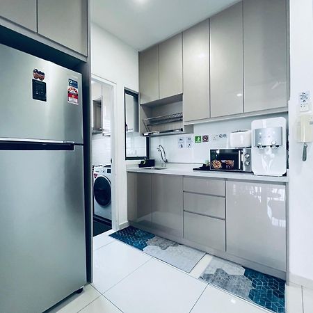 Kama Homestay @Wangsa Maju クアラルンプール エクステリア 写真