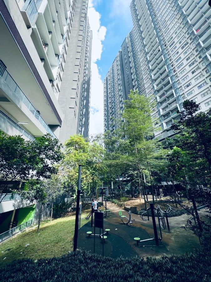 Kama Homestay @Wangsa Maju クアラルンプール エクステリア 写真