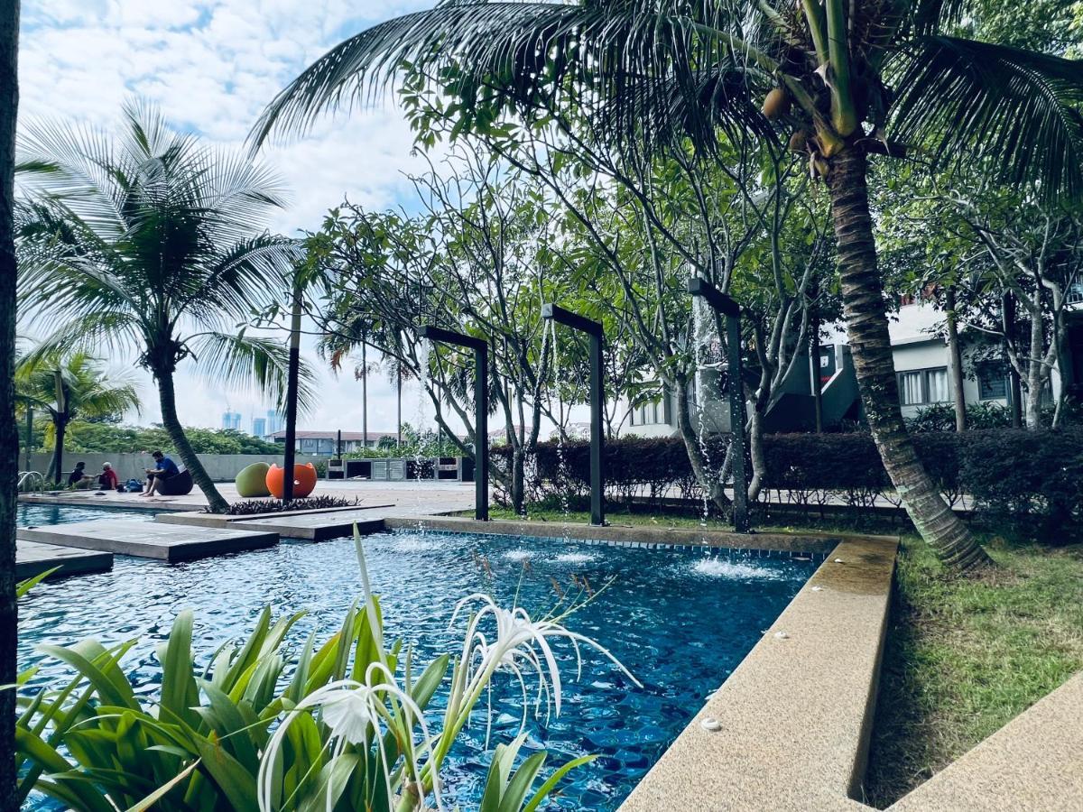 Kama Homestay @Wangsa Maju クアラルンプール エクステリア 写真